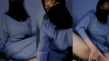 Nina Asanti Jilbab Cantik Colmek Basah poster